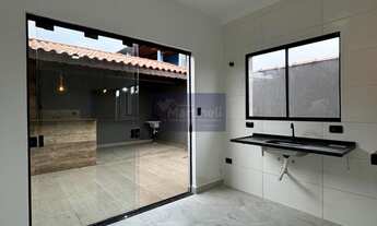 Imagem: Imperdível Casa à Venda em Itanhaém-SP