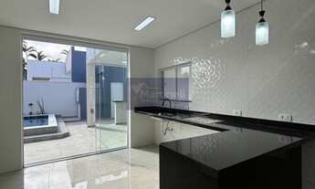 Imagem 7: Imperdível! Casa à venda em Itanhaém-SP, bairro Grandesp, 3 quartos, 1 suíte, 2 banheiros