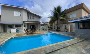 Imagem 2: Luxuosa mansão à venda no Centro de Peruíbe-SP: 5 quartos, 5 suítes, 2 salas, 7 banheiros