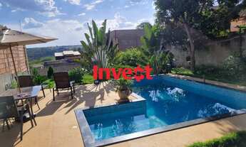 Imagem 1: Casa com 4 Quartos, Dentro de Condomínio, Piscina, Lote de 450m² no Riacho Fundo 1