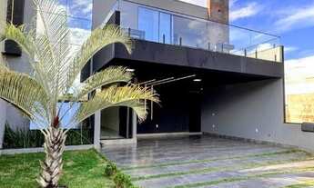 Imagem: Luxuoso Sobrado na Rua 05 em Vicente Pires