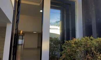 Imagem: Casa moderna em Arniqueiras, pronta para