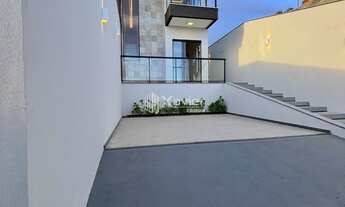 Imagem 2: Casa Duplex de Alto Padrão com Vista para o Mar à Venda em Santa Mônica, Guarapari/ES - 3