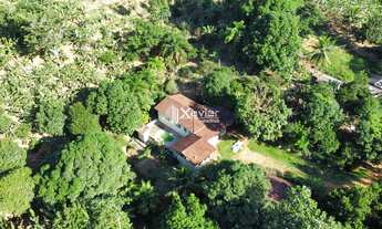 Imagem 2: Sítio à venda em Guarapari/ES com 116.000 m², casa sede, lagoas, rio, piscina e pomar, a a