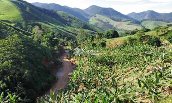 Imagem 7: Sítio à venda em Guarapari/ES com 116.000 m², casa sede, lagoas, rio, piscina e pomar, a a