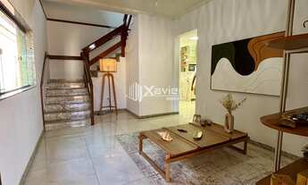 Imagem 2: Casa duplex alto padrão com 3 suítes, 3 salas e 4 vagas na Praia do Morro, Guarapari-ES