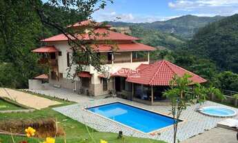 Imagem 1: Sítio 43.700 m² à Venda em Domingos Martins-ES, com Casa Sede, Piscina, Jacuzzi e Acesso p