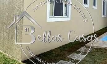 Imagem: Bela casa de 2 quartos com piscina e área