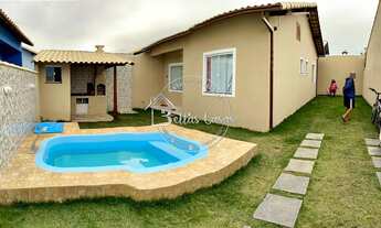 Imagem: Bela casa de 2 quartos com piscina e área