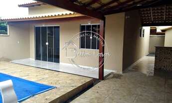 Imagem: Bela casa de 2 quartos com piscina e área