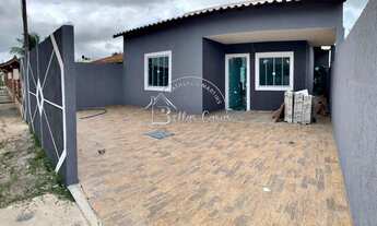 Imagem: Bela casa de 2 quartos com piscina e área