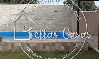 Imagem: Bela casa de 2 quarto com piscina e área