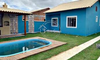Imagem: Bela casa de 2 quartos com piscina e área