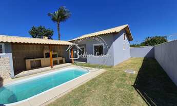 Imagem: Bela casa de 2 quartos com piscina e área