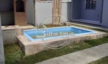 Imagem: Bela casa de 2 quartos com piscina e área