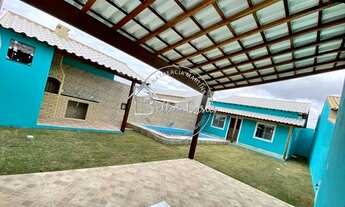 Imagem: Bela casa de 2 quartos com piscina e área