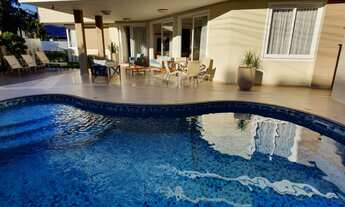 Imagem: CASA LINDA À VENDA NO CENTRO - Jaraguá