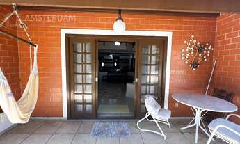 Imagem: CASA DE PRAIA, MAS NUM VERDADEIRO RESORT