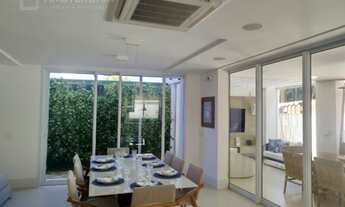 Imagem 5: Luxuosa Mansão em Condomínio de Alto Padrão na Riviera, 7 suítes, 6 vagas, 666,40m²