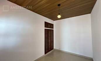 Imagem 6: Edícula para locação anual, com entrada privativa e vaga de garagem para casal sem filhos