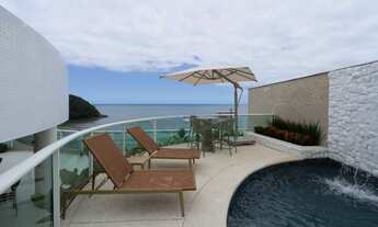 Imagem: Cobertura frontal ao mar alto padrão à