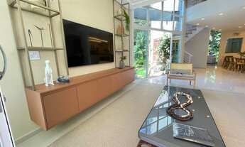 Imagem 3: Casa de alto padrão na Riviera, 5 suítes, 7 banheiros, 434,00m² de pura elegância e confor