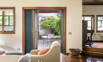 Imagem 6: Casa Espetacular de 4 quartos no Jardim das Bandeiras, São Paulo-SP - 300m², 2 suites, 3 s