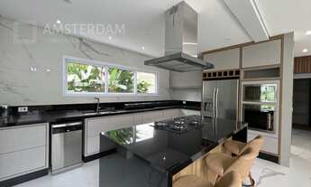 Imagem 5: Casa de alto padrão a venda na Riviera de São Lourenço - Bertioga