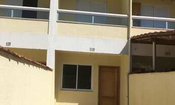 Imagem: SOBRADO GEMINADO NO TUDE BASTOS 2 DORMITÓRIOS