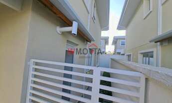 Imagem 2: Casa em Condomínio à Venda em Cézar de Souza, Mogi das Cruzes-SP: 3 Quartos, 1 Suíte, 2 Va