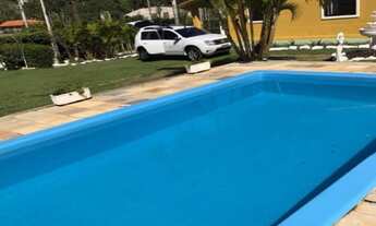 Imagem 2: Chácara à Venda em Arujá-SP, Parque dos Jacarandás: 4 Quartos, 1 Suíte, 2 Salas, 2 Banheir