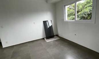 Imagem 2: 2 dormitórios, 1 suítes, 1 banheiros, 1 vaga na garagem, 71M² de Área Construída