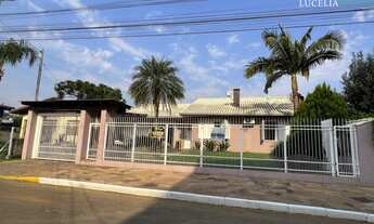 Imagem: 4 dormitórios, 1 suítes, 4 banheiro, 3