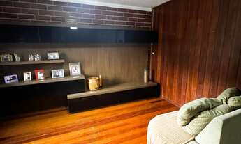 Imagem 3: 3 dormitórios, 2 banheiro, 2 vagas na garagem, 200M² de Área Total