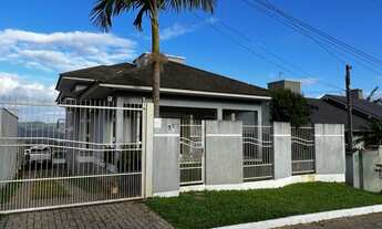 Imagem 2: 3 dormitórios, 2 banheiro, 2 vagas na garagem, 229M² de Área Total