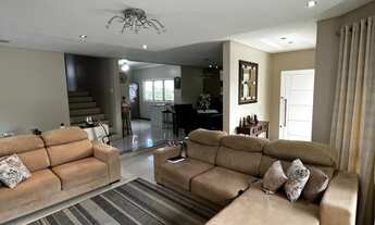 Imagem 5: 3 dormitórios, 2 banheiro, 2 vagas na garagem, 229M² de Área Total