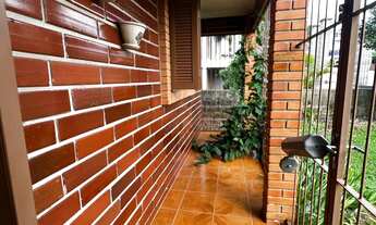 Imagem 2: 3 dormitórios, 2 banheiro, 2 vagas na garagem, 200M² de Área Total