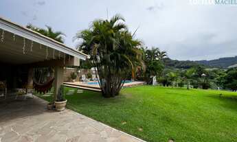 Imagem: 4 dormitórios, 2 suíte, 4 banheiro, 4