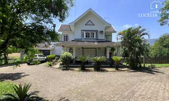 Imagem: 3 dormitórios, 1 suítes, 4 banheiro, 7