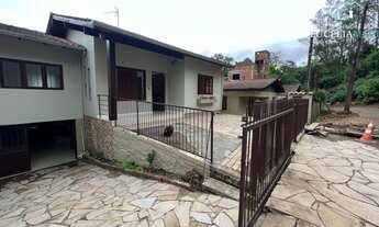 Imagem 2: 3 dormitórios, 2 banheiro, 1 vaga na garagem, 122M² de Área Construída, 360M² de Área Tota