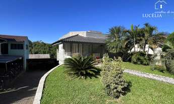 Imagem: 3 dormitórios, 2 banheiro, 2 vagas na garagem