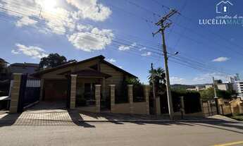 Imagem: 3 dormitórios, 3 banheiro, 2 vagas na garagem
