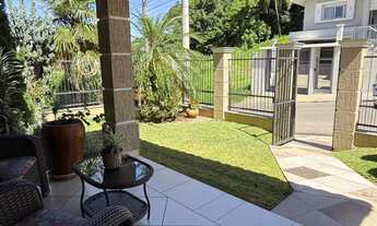 Imagem: 3 dormitórios, 3 banheiro, 2 vagas na garagem