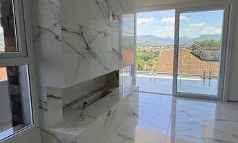 Imagem 3: 4 dormitórios, 1 suítes, 3 banheiro, 4 vagas na garagem, 258M² de Área Total