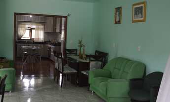 Imagem 4: 3 dormitórios, 2 banheiro, 4 vagas na garagem, 188M² de Área Total