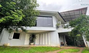 Imagem 1: 5 dormitórios, 2 banheiro, 1 vaga na garagem, 448M² de Área Total