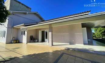 Imagem 4: 3 dormitórios, 1 suítes, 3 banheiro, 2 vagas na garagem, 2488M² de Área Total