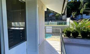 Imagem 6: 3 dormitórios, 1 suítes, 3 banheiro, 2 vagas na garagem, 2488M² de Área Total