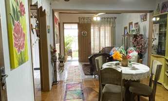 Imagem 5: 4 dormitórios, 2 banheiro, 2 vagas na garagem, 185M² de Área Total