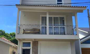 Imagem 2: 2 dormitórios, 2 banheiro, 2 vagas na garagem, 198M² de Área Construída